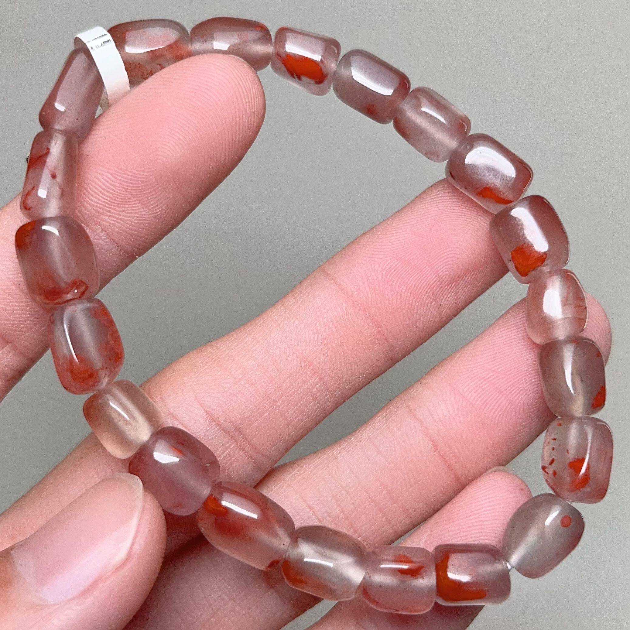 045C17凉山南红玫瑰红冰飘花随型单圈手串多样性发其一