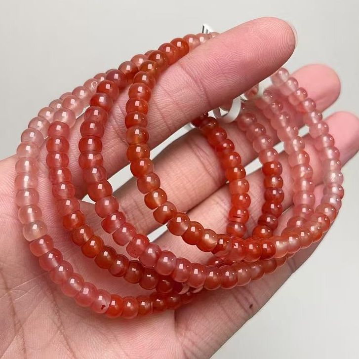 057D08冰红渐变苹果珠隔片马卡龙色系南红单圈手串