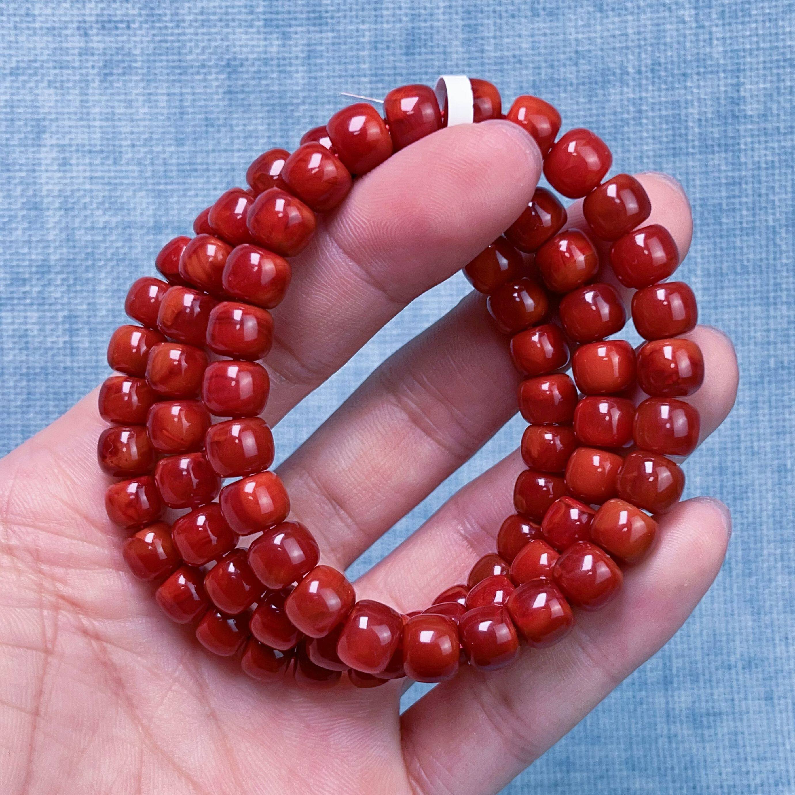 1054F107凉山南红瓦西料南红牛血锦红老型单圈手串