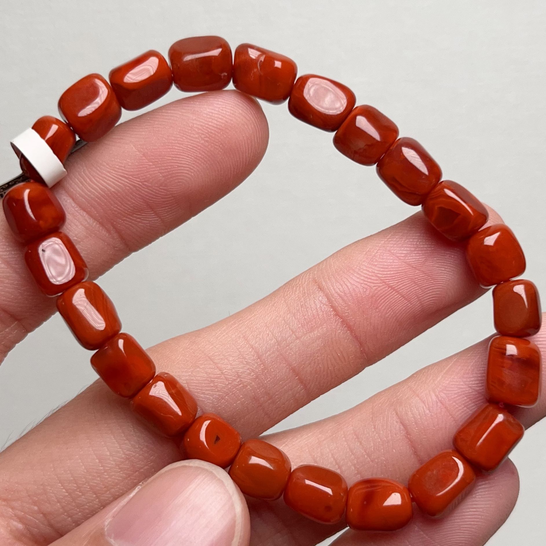 349C13凉山南红柿子锦红随型单圈手串