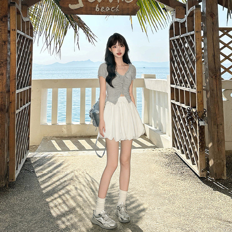 白色花苞半身裙女夏季2026新款小个子高腰显瘦a字蓬蓬蛋糕短裙裤