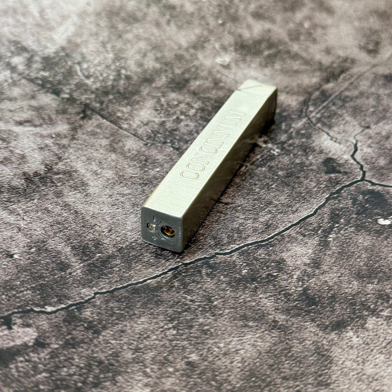 英国康恩斯小银条打火机斜出火金属充气体创意个性潮男士专用烟具