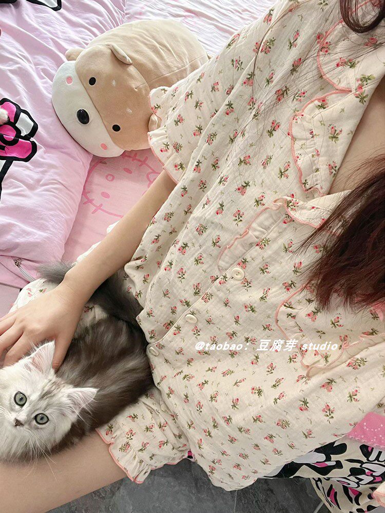 새로운 기능 소녀 달콤한 꽃 잠옷 여성 여름 얇은 반팔 반바지 인터넷 연예인 느슨한 가정 의류 세트