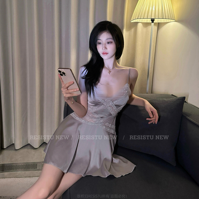 RESISTU法式蕾丝吊带睡裙