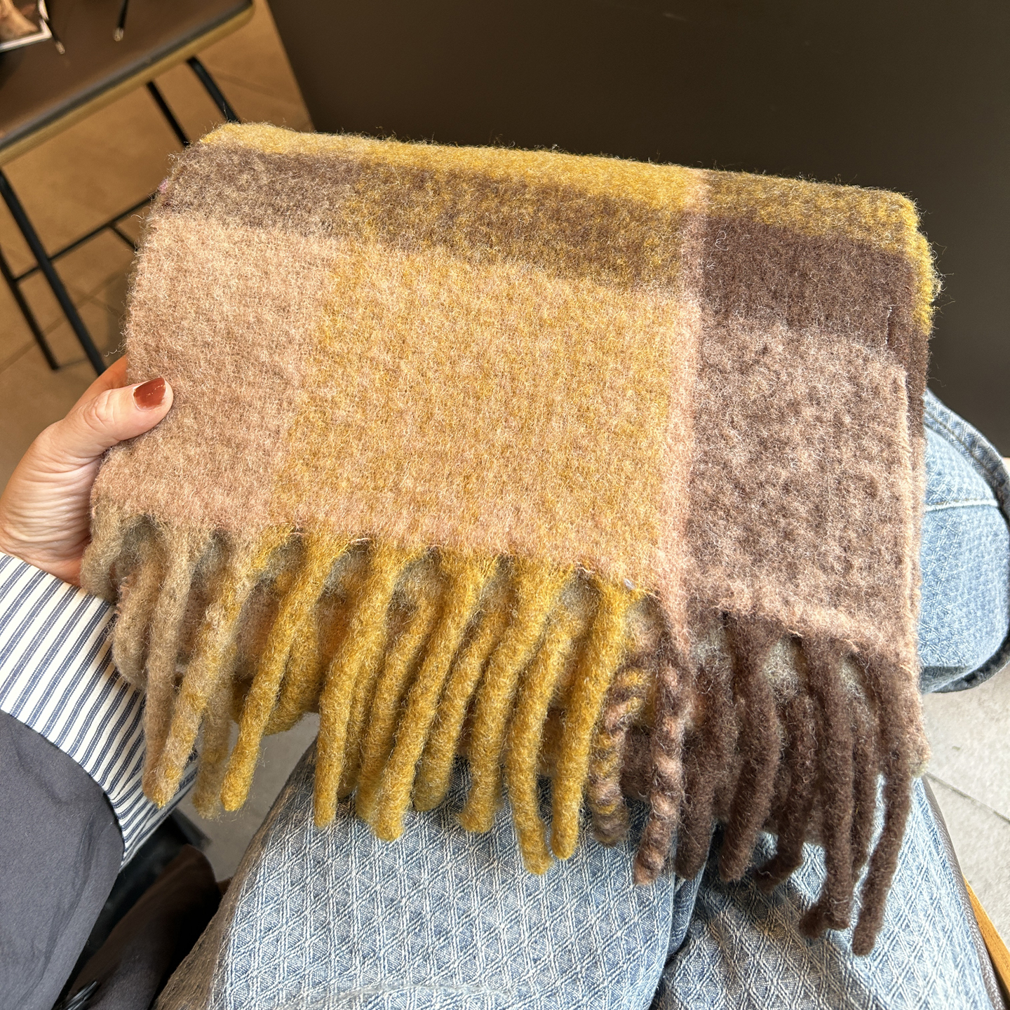 冬季保暖羊毛格子围巾披肩女