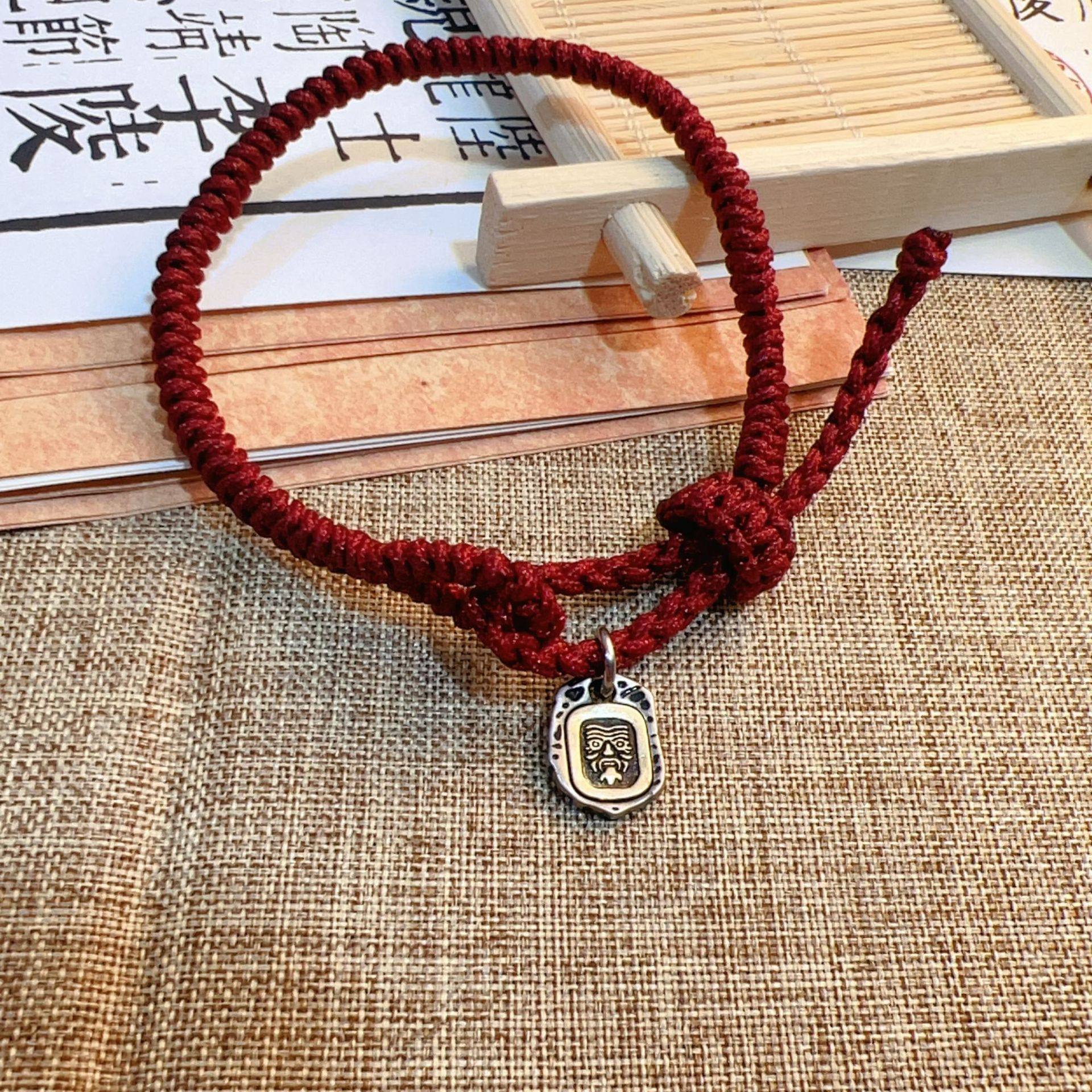 扎基拉姆藏式红绳手链轻奢小众编织精致手绳女生手串幸运手饰情侣,玩具/童车/益智/积木/模型,手工串珠/穿珠/首饰编织,淘宝优惠券,粉丝福利购,淘宝优惠卷