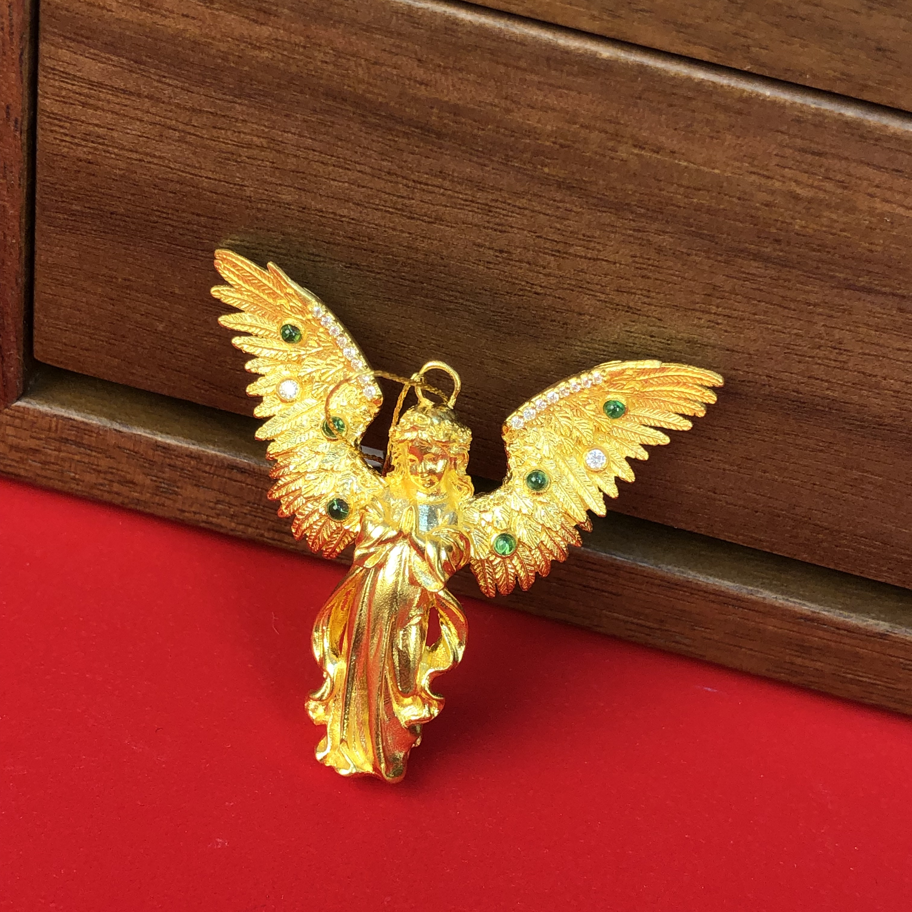 黄金999足金古法守护天使吊坠