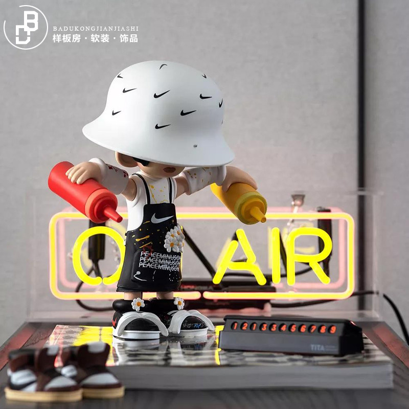 q版权志龙手办青少年卡通动漫人物摆件卧室书房儿童房潮玩软装饰