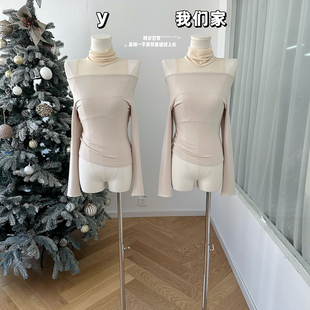 柒月末 韩女日常 高领一字肩双面德绒上衣露肩斜肩上衣纯欲气质