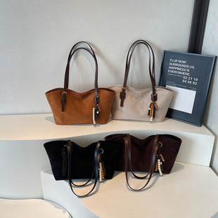 日本进口女包2026新款单肩大容量麂皮绒零钱包洋气高级感腋下包通