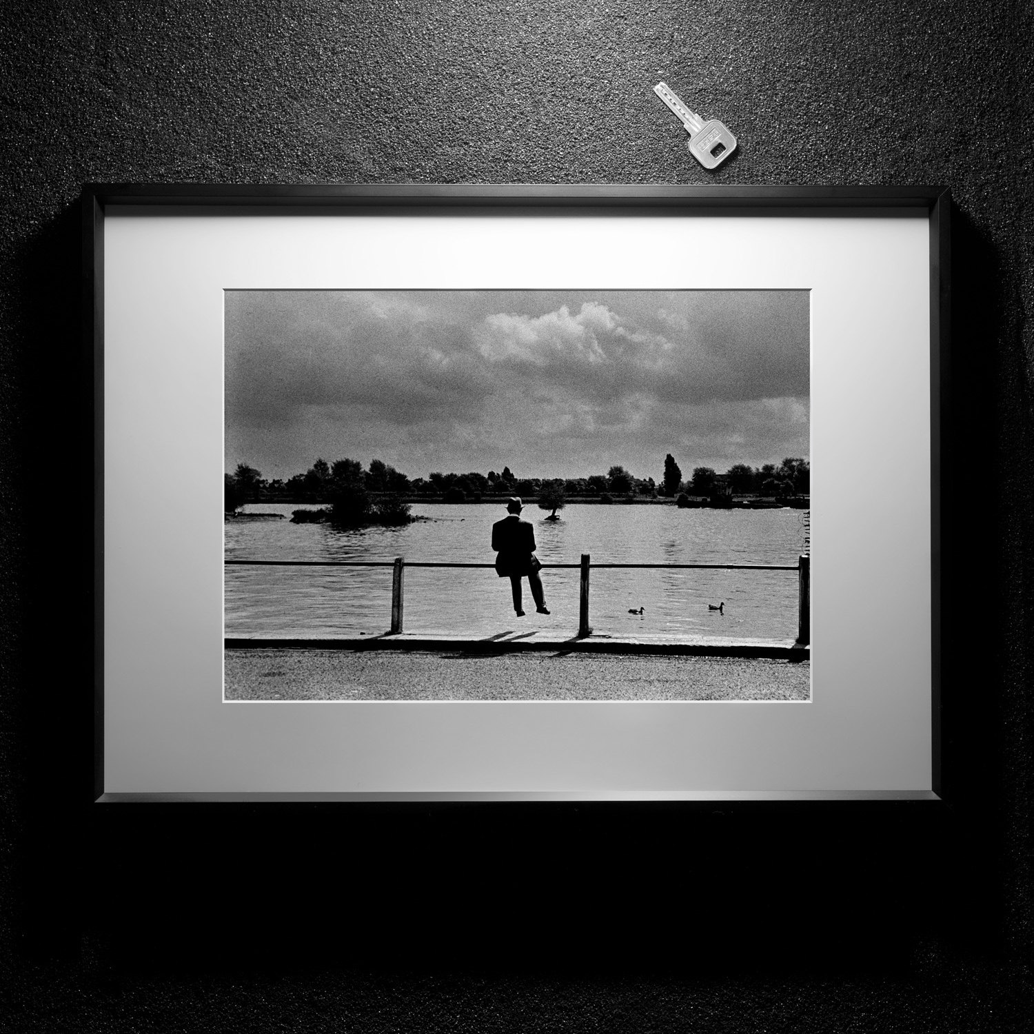 玛格南Cornell Capa的名作摄影作品装饰画  客厅房间艺术玄关挂画