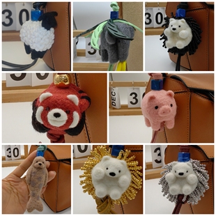 包挂件灰象小羊熊猫考拉狐猴松鼠柯基罗意家包包Loewe现货