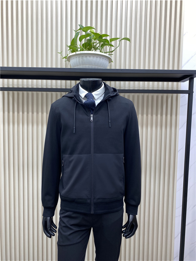 领佐可拆卸帽秋季标准男士夹克