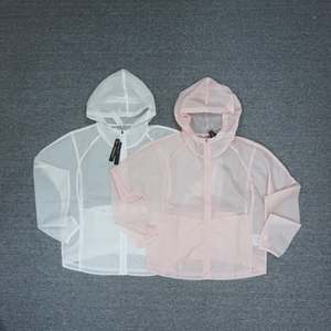 Nike耐克 女子轻薄户外跑步防晒衣可收纳连帽外套 BV4941-100/682