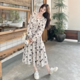 法式度假风碎花连衣裙女2025春秋季新款独特减龄复古气质显瘦长裙，女装连衣裙，2D111