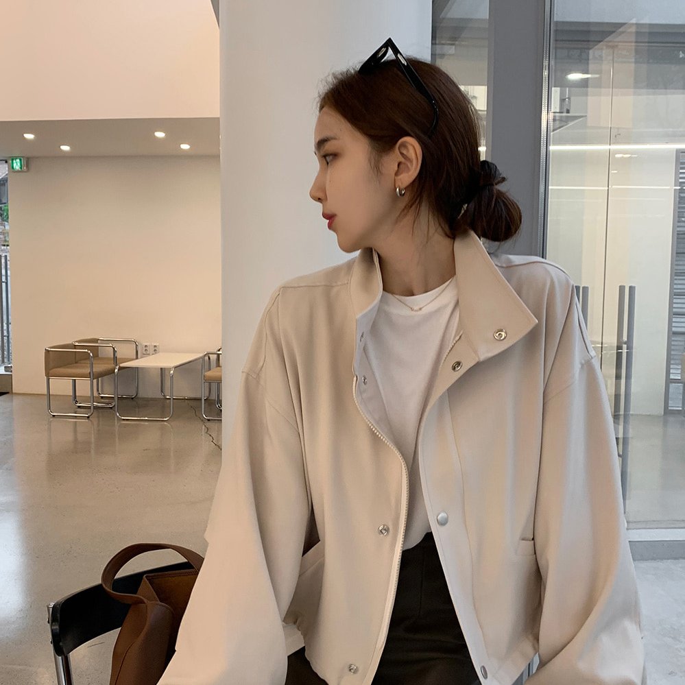 简约现代 宽松休闲百搭 纯色夹克衫短外套女 韩系轻熟图片