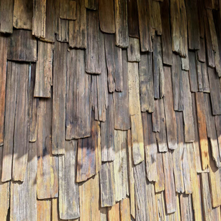 复古木质瓦片屋顶装饰瓦背景墙民国风屋顶装饰餐厅建筑外观改造