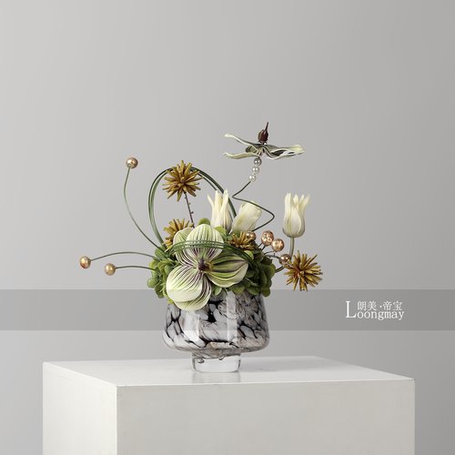 现代轻奢玻璃花瓶花艺酒店样板房客厅茶几洽谈桌小桌花设计感花艺
