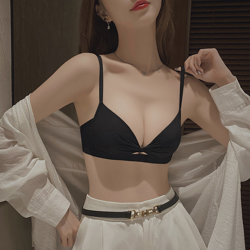 工厂销平胸内衣夏季薄款女小胸聚拢显大收副乳防下U垂套装凉感无