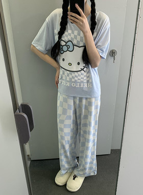 不是元白给你！睡衣！面料柔软光滑。有些有吊pai 一套