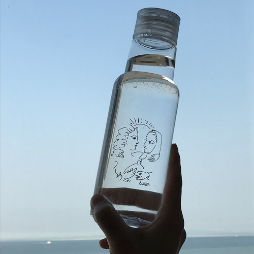 好玩清仓价5元水杯杯袋