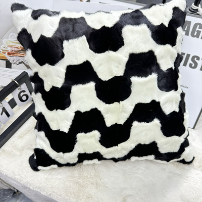 水貂毛抱枕沙发靠垫床头大号42×42cm黑白波浪纹玫瑰花靠枕