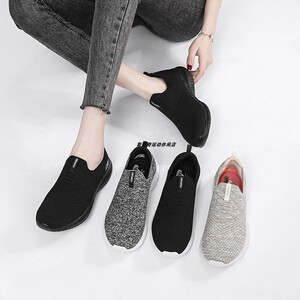 斯凯奇休闲椰子女鞋2022新款轻便运动鞋网面一脚蹬健步跑鞋149426