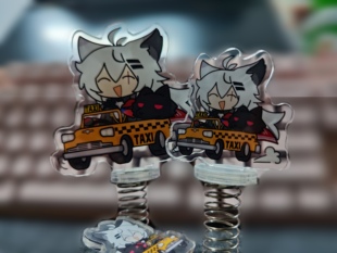 新沃尔西尼传奇驾驶员拉师傅亚克力弹簧摇摇乐摆件创意桌面摆件