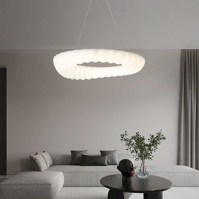 北欧现代简约个性创意吊灯客厅餐厅服装店设计师儿童房吸顶灯