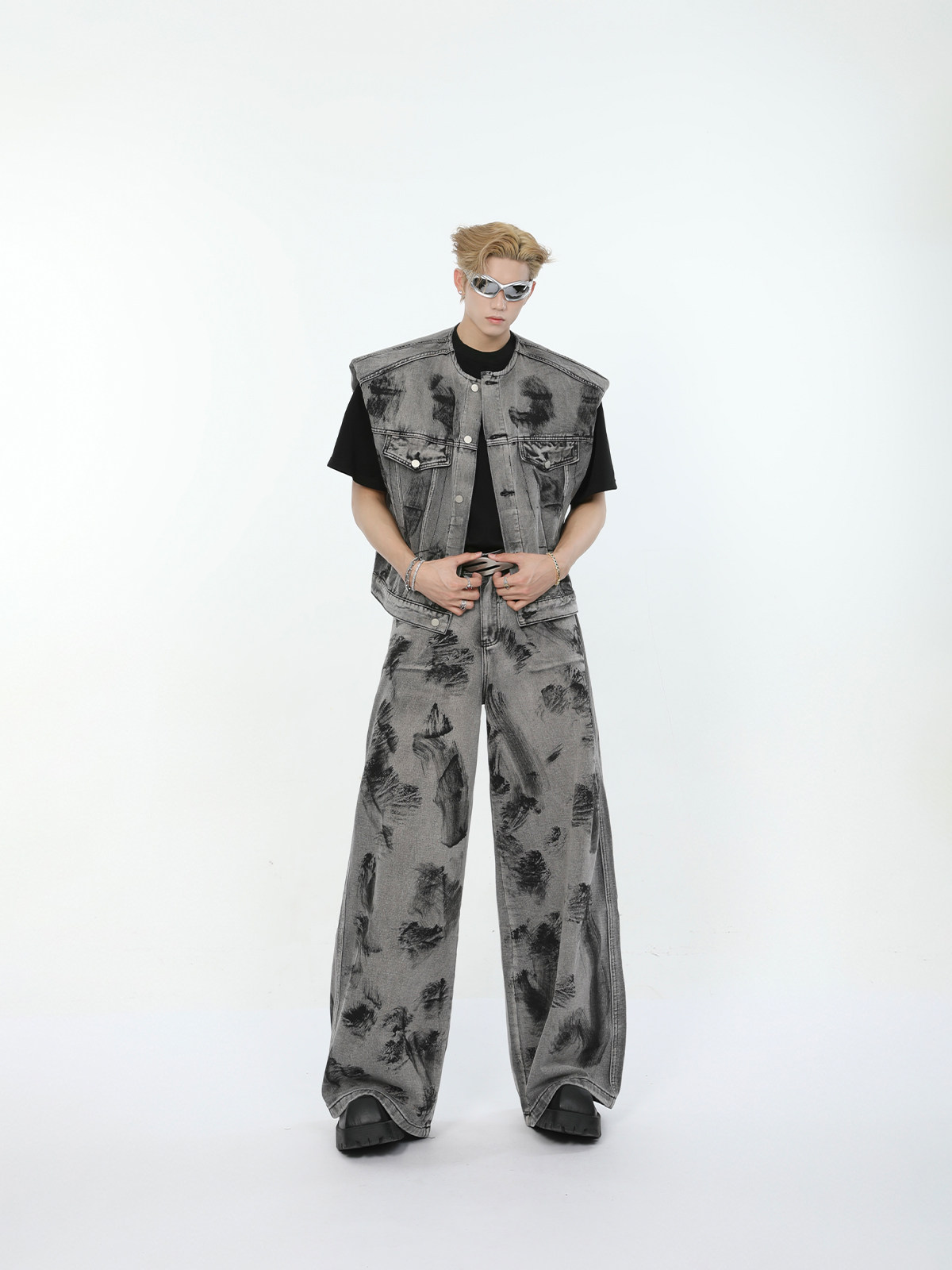 TURNTIDE WASH AND PAINT DENIM VEST SET HIGH STREET RUFFIAN LOOSE JEANS