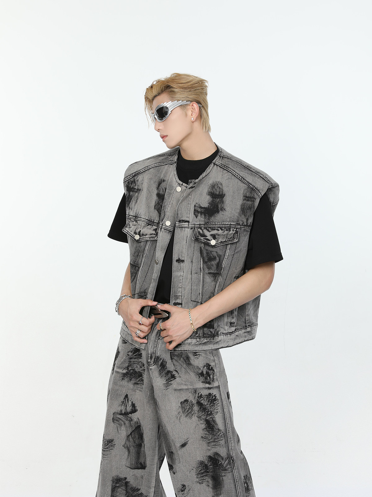 TURNTIDE WASH AND PAINT DENIM VEST SET HIGH STREET RUFFIAN LOOSE JEANS