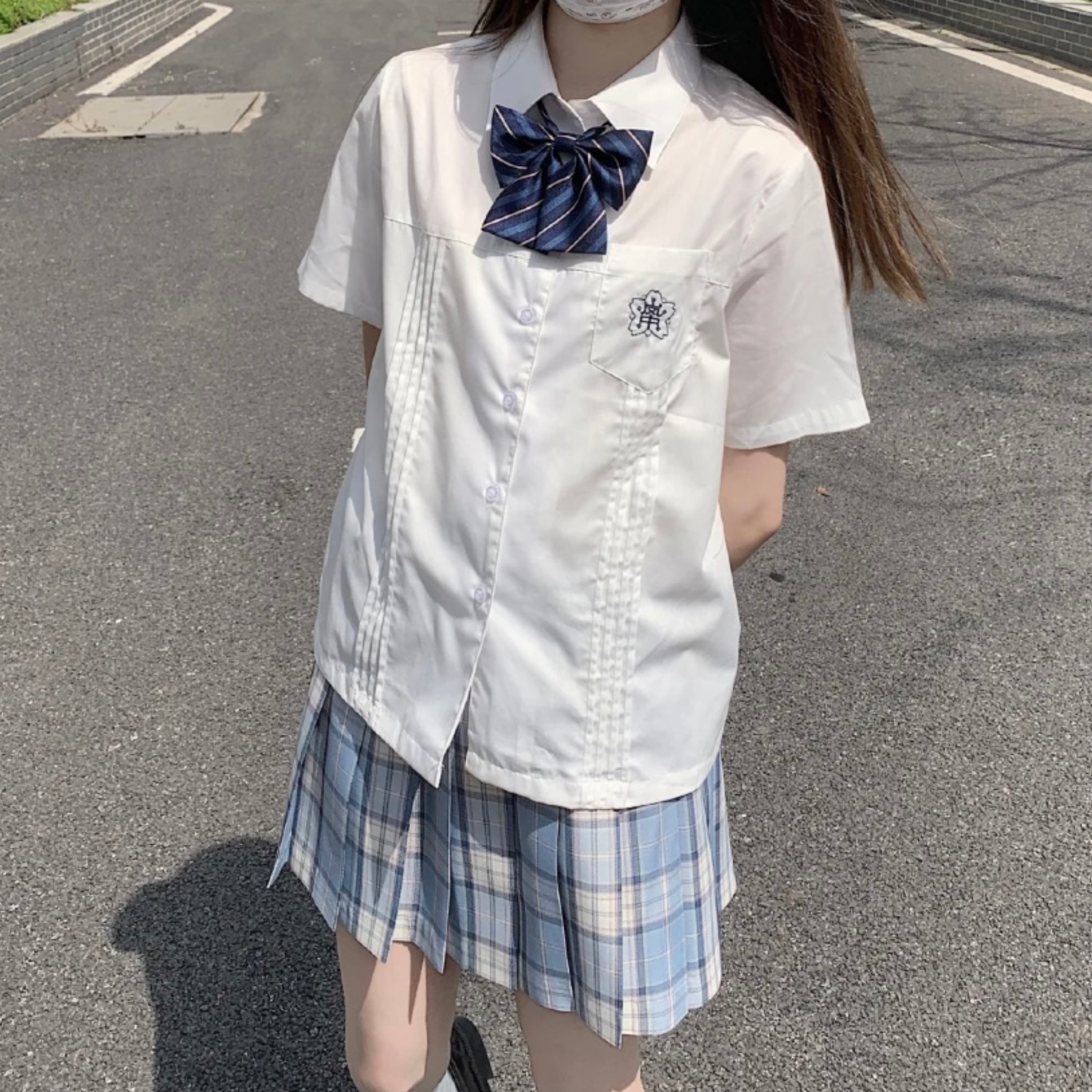 夏季JK制服短袖衬衫女日系学院风琴褶学生白色衬衣刺绣设计感上衣