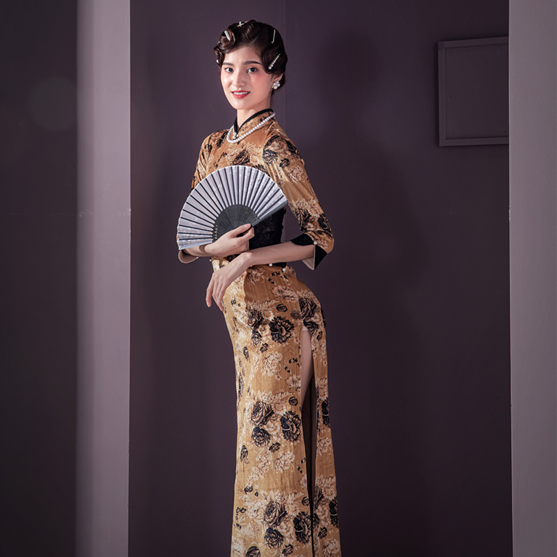 华丽独秀舞蹈服旗袍女印花显瘦新款古典练功服民族肚皮舞表演服