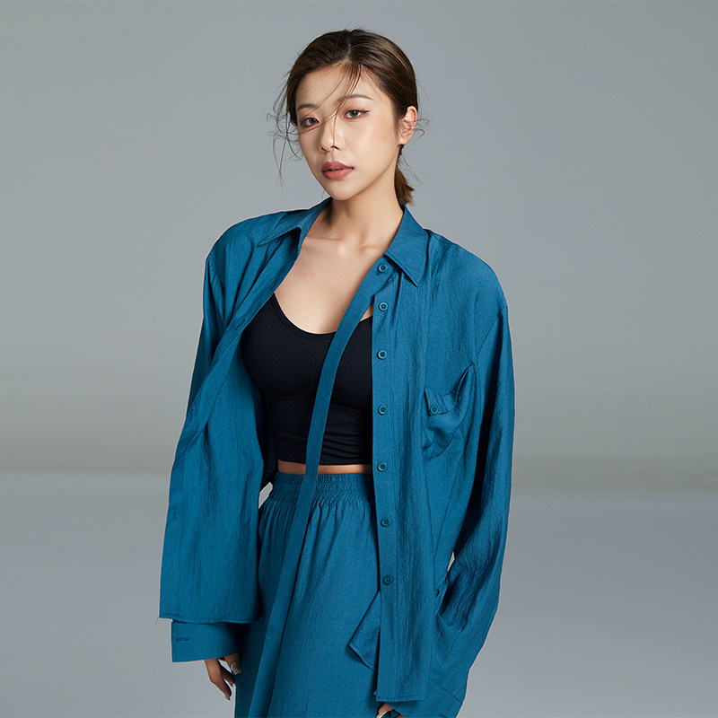 华丽独秀现代舞蹈服衬衫爵士舞蹈服套装中国舞形体练功服飘逸衬衣图片
