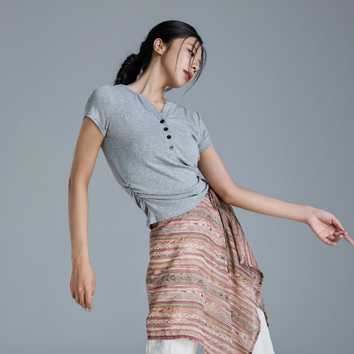 华丽独秀现代舞练功服夏季短袖上衣T恤修身显瘦日常可穿舞蹈服女
