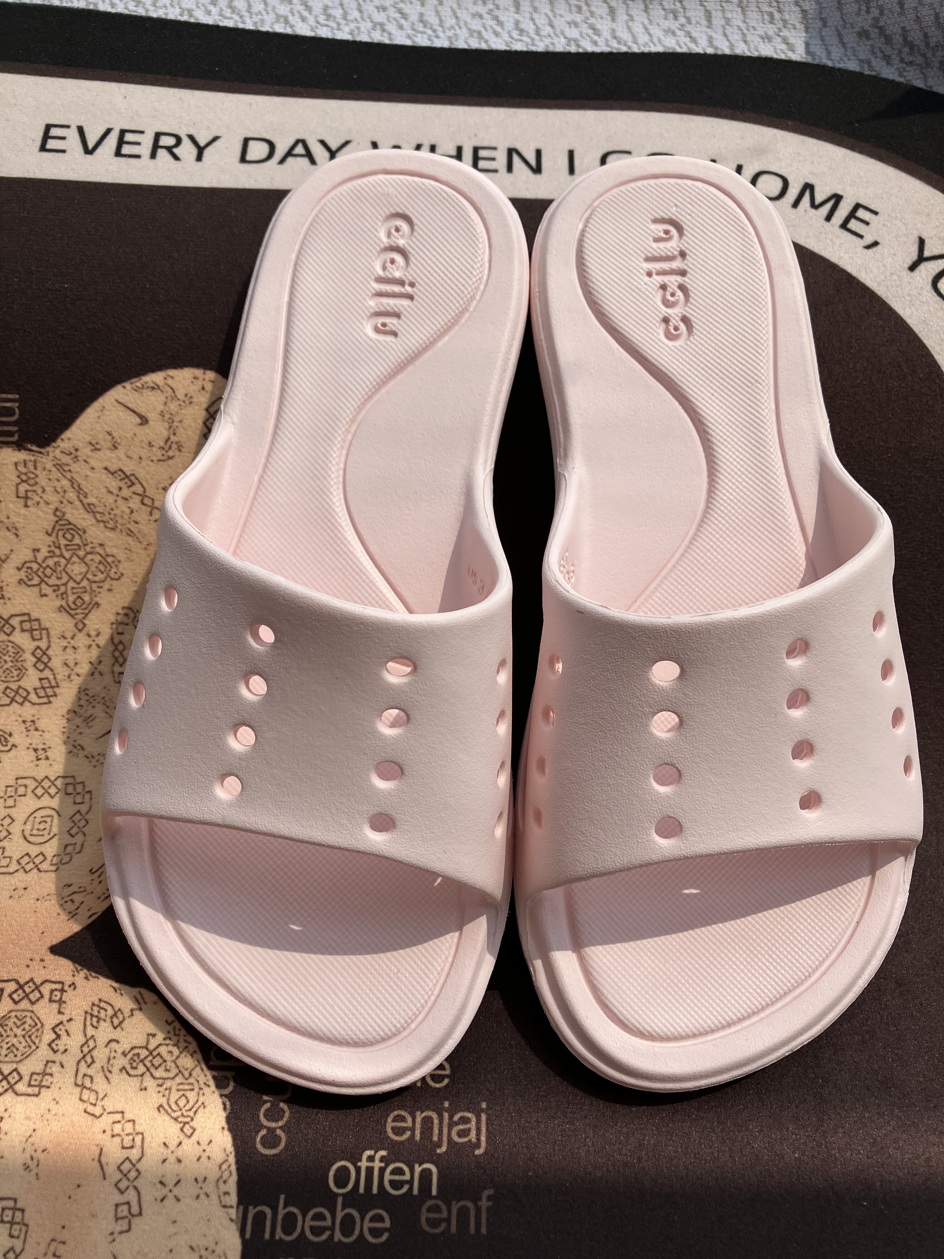 驰绿ccilu居家浴室防滑速干一字拖鞋EVA一体拖鞋男女同款断码特价