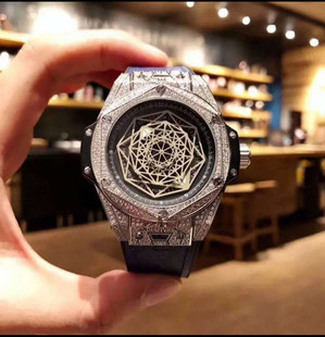 网红同款男士大爆炸手表 时尚潮流镶钻硅胶石英表男现货刺青石英