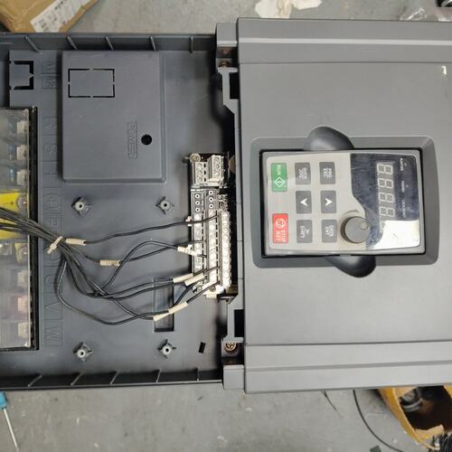 价变频器GD200-022G/030P-4GD200-018G/022P-4GD200-030G/037P-4