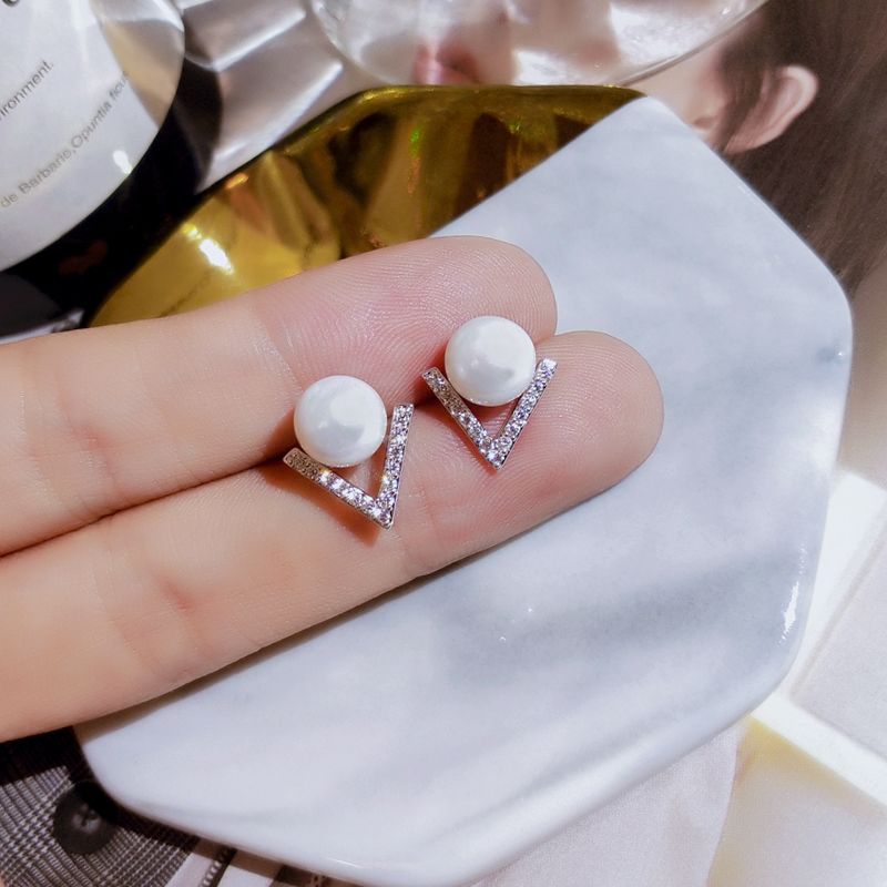 韩国小巧珍珠耳钉