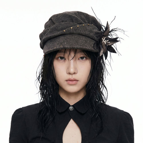 Y2K可拆卸羽毛花朵报童帽复古褶皱铆钉显脸小可调节帽檐八角帽女