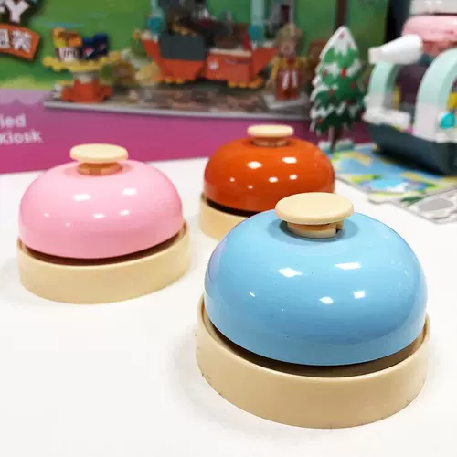 Школьный класс, управление дисциплиной, колокольчик, игра, соревнование, ответ на звонок, звон руки, звук звонка