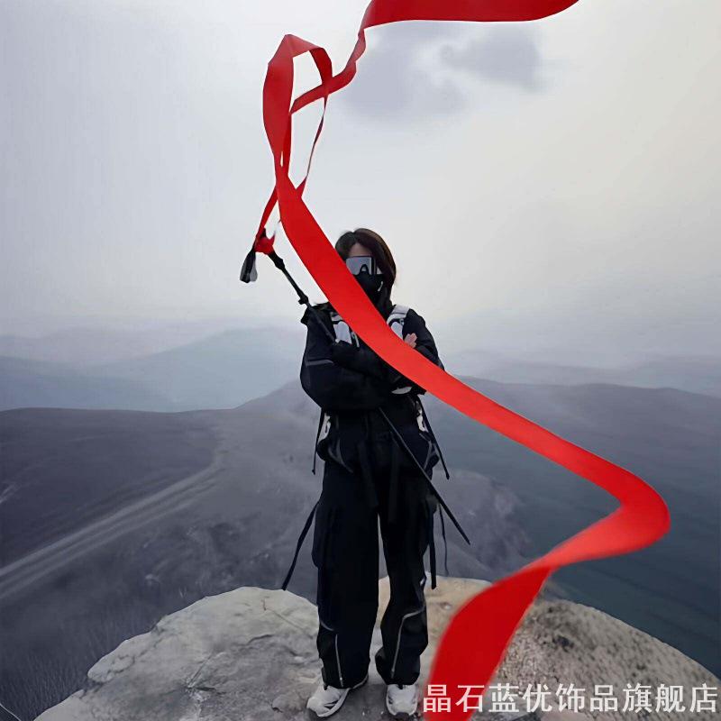 出片道具女生旅游纪念户外徒步图片