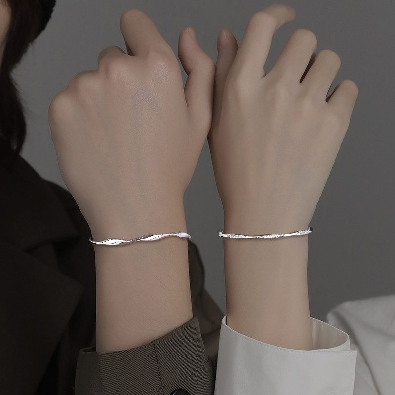 s999足银情侣手錬手镯一对女款实心银镯原创小众情人节礼物送男友