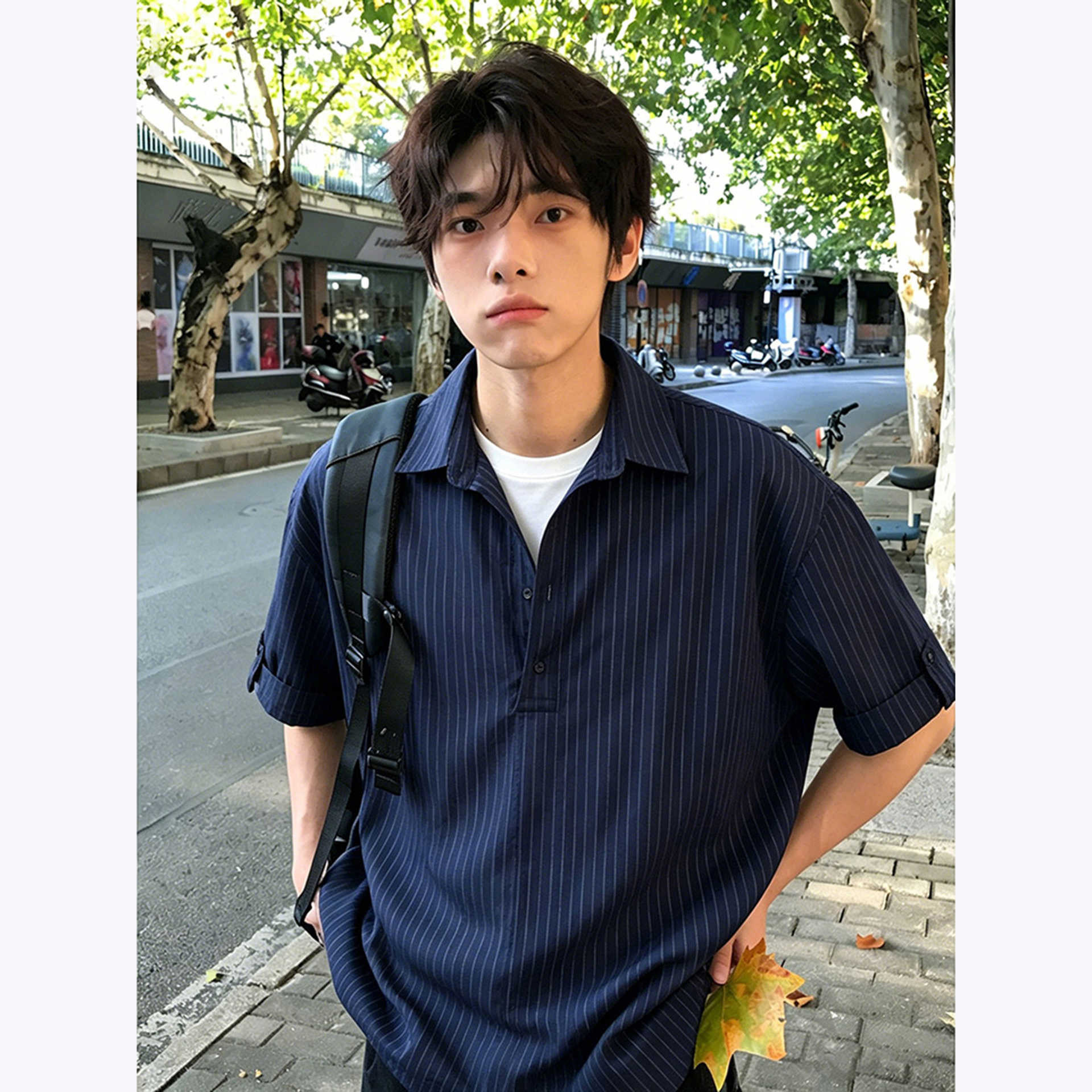 假两件短袖衬衫男款夏季宽松薄款百搭高级感V领冰丝半袖条纹衬衣