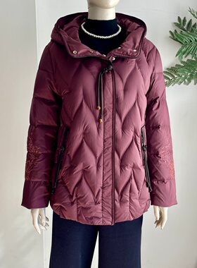 新中式国风保暖连帽羽绒服中老年妈妈装冬季宽松刺绣时尚棉服外套