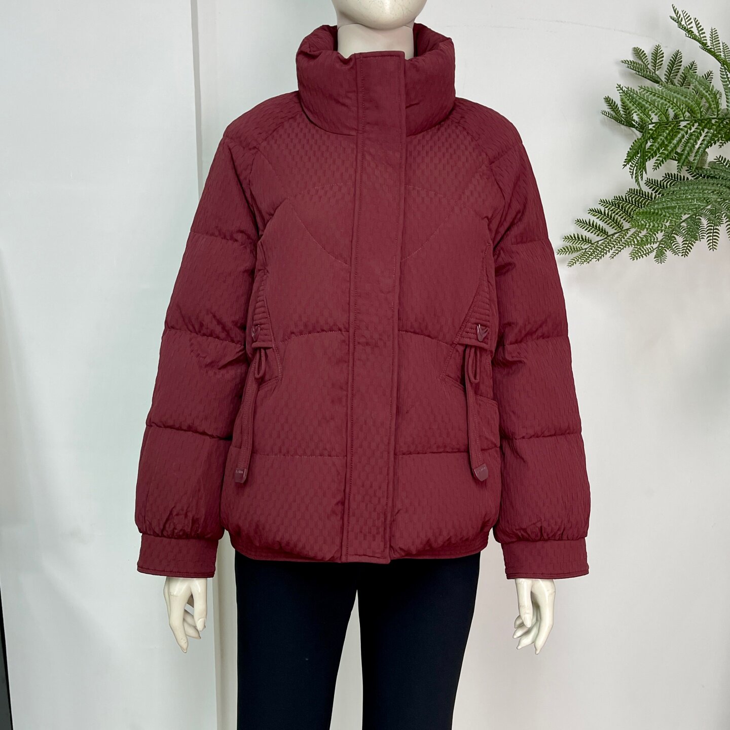 中年妈妈立领红色羽绒服冬季新款短款时尚洋气50多岁加厚保暖外套