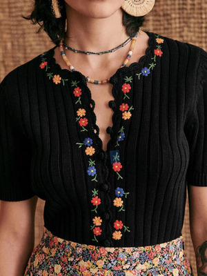 可可西里风刺绣纯棉短袖针织上衣