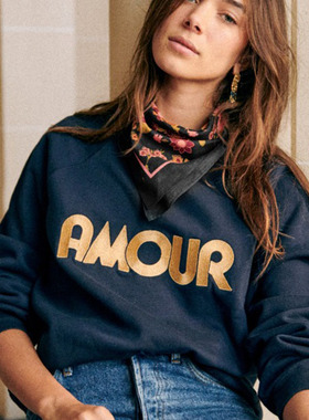 现货 法式小众23年早春慵懒纯棉法文字母刺绣圆领宽松插肩袖卫衣