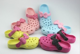 儿童拖鞋女孩夏季凉拖鞋洞洞鞋小孩防滑室内四季女宝宝春秋款女童