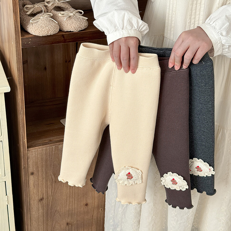 2025冬季新款婴幼儿脚口贴标打底裤加绒加厚女宝百搭纯色裤子 a类